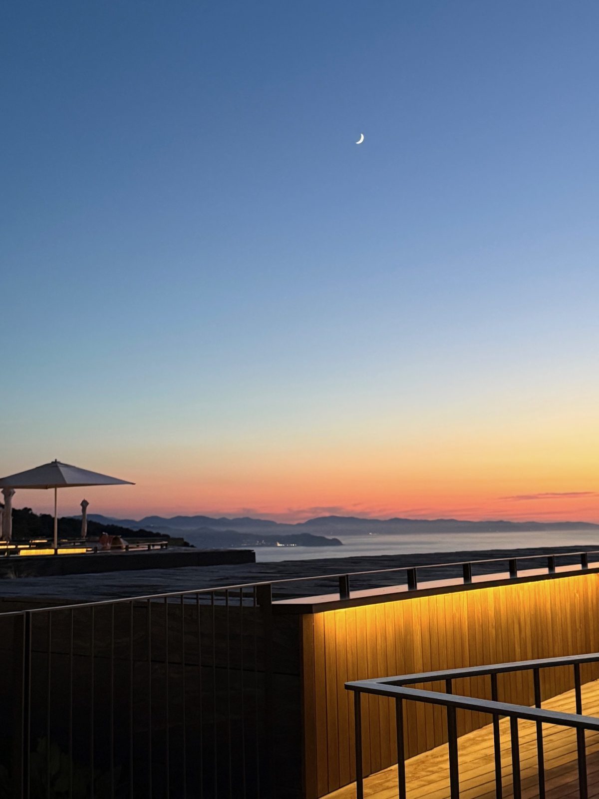 Terrasse im Espazio Oteiza auf dem Igeldo in Donostia-San Sebastián