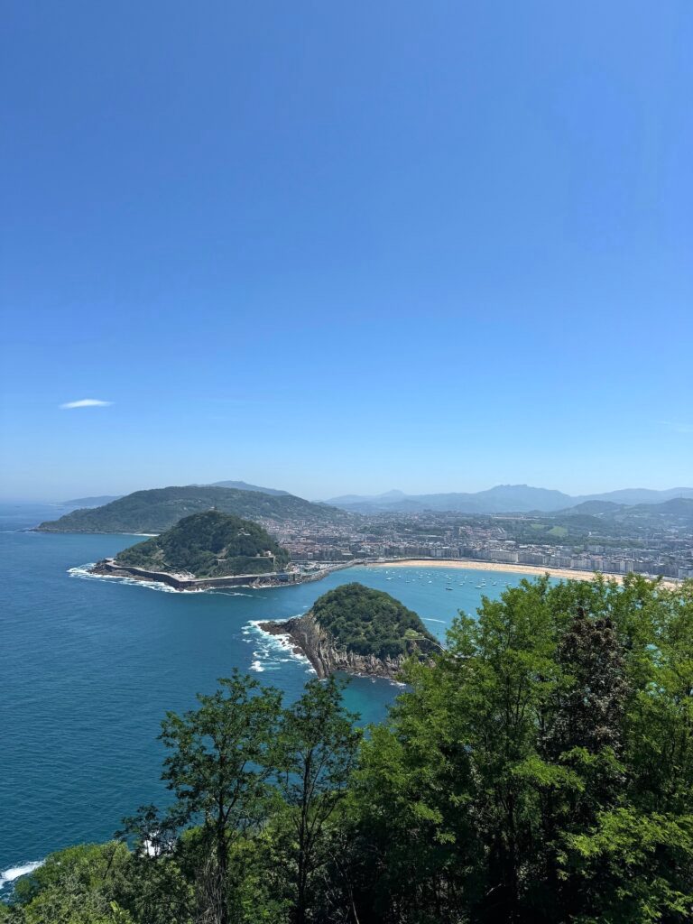 Aussicht im Asador Alaia auf dem Igeldo im Baskenland