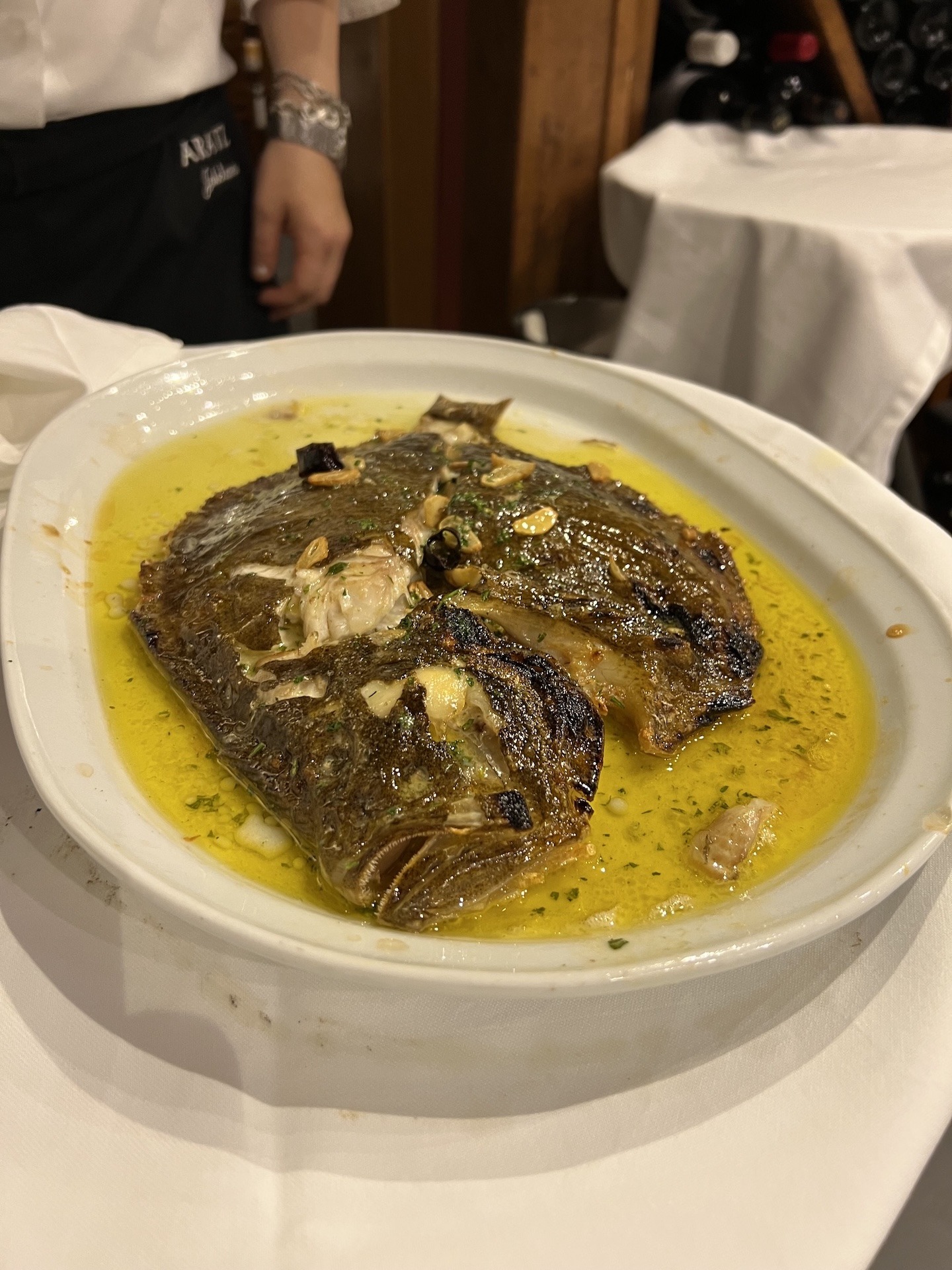 Steinbutt vom Grill im Restaurant Aratz in Donostia